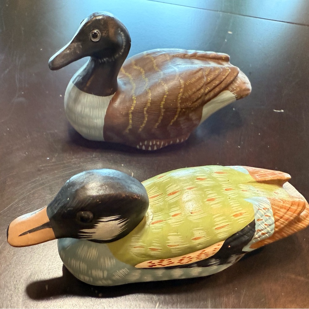 Pair of Handcrafted Pottery Duck Figurines -‎ Brown and Green